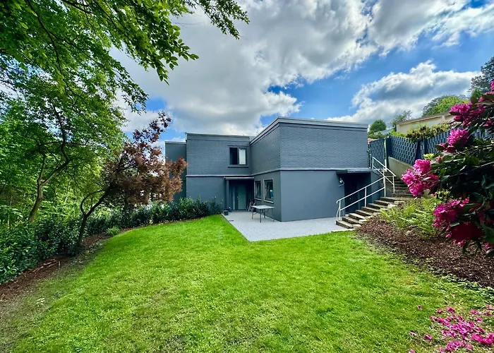 Modernes Nahe Messe & Stadion 公寓 *